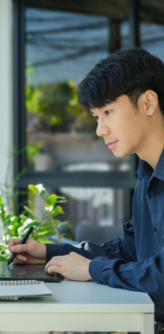 性能をデザインする、プロフェッショナル集団 'UUUth'